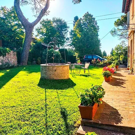 Large In A Stone 別荘 Fiorenzuola di Focara