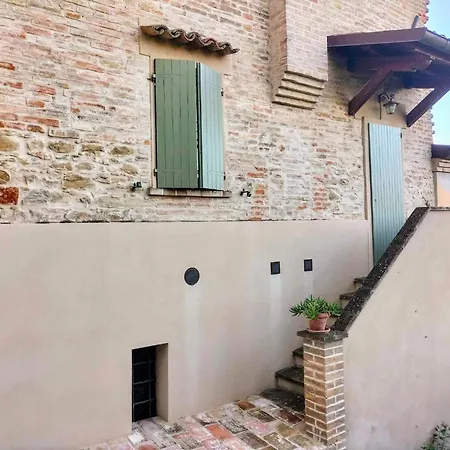 Large In A Stone بيت للعطل *